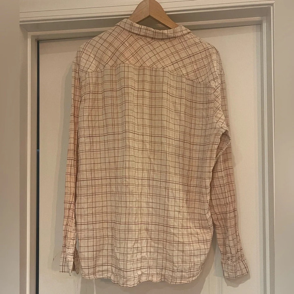 Patagonia Beige and Red Plaid Casual Button Down Shirt - Picture 2 of 6